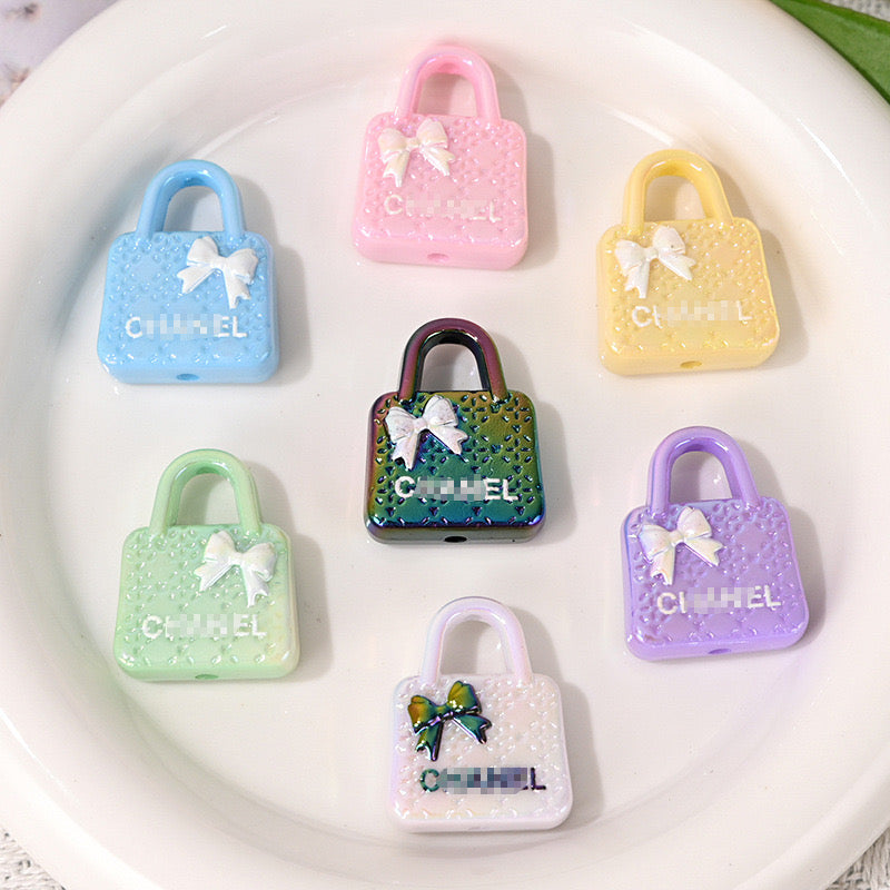 LUXURY-Beads -Mini Bags with Signage 20×30mm 10 pcs
