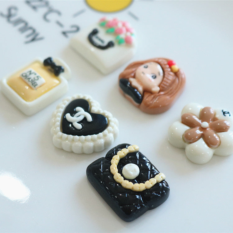 LUXURY-Mix Toys with Signage 10 pcs