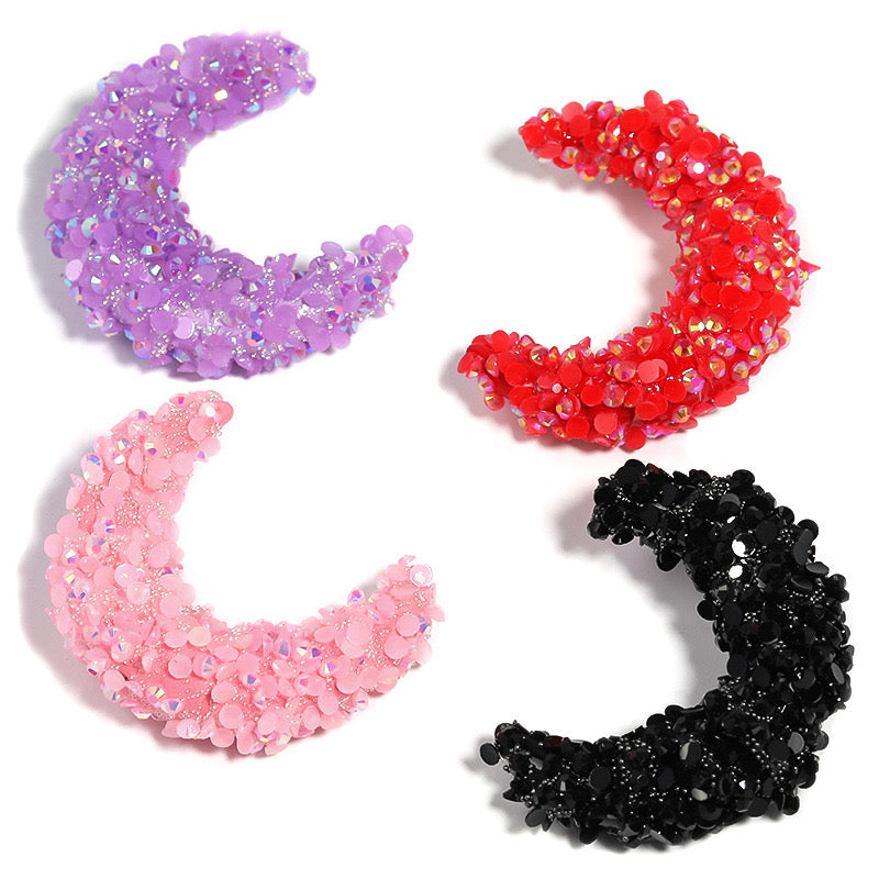 BEADS-Sparkling Moons 39×50mm -Hole Diameter 2.8mm 10 pcs