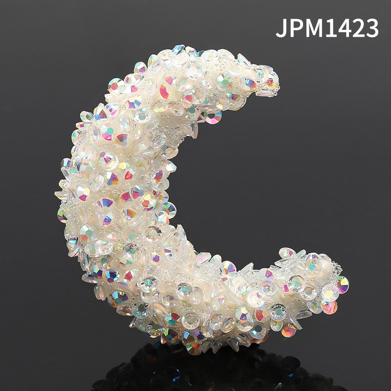 BEADS-Sparkling Moons 39×50mm -Hole Diameter 2.8mm 10 pcs
