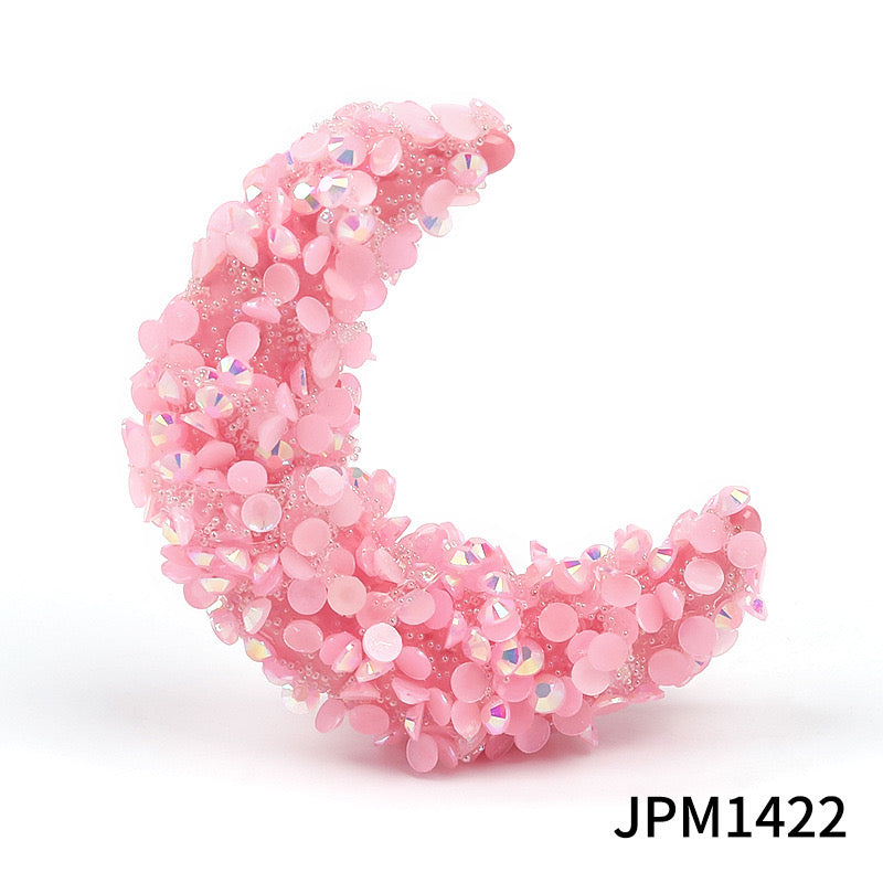 BEADS-Sparkling Moons 39×50mm -Hole Diameter 2.8mm 10 pcs