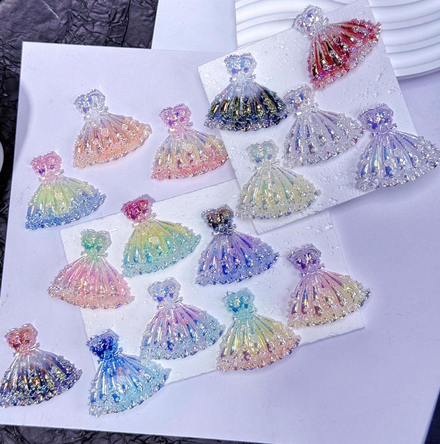 CREATIVE-Bling Luminous Dress 46*43 mm 10 pcs