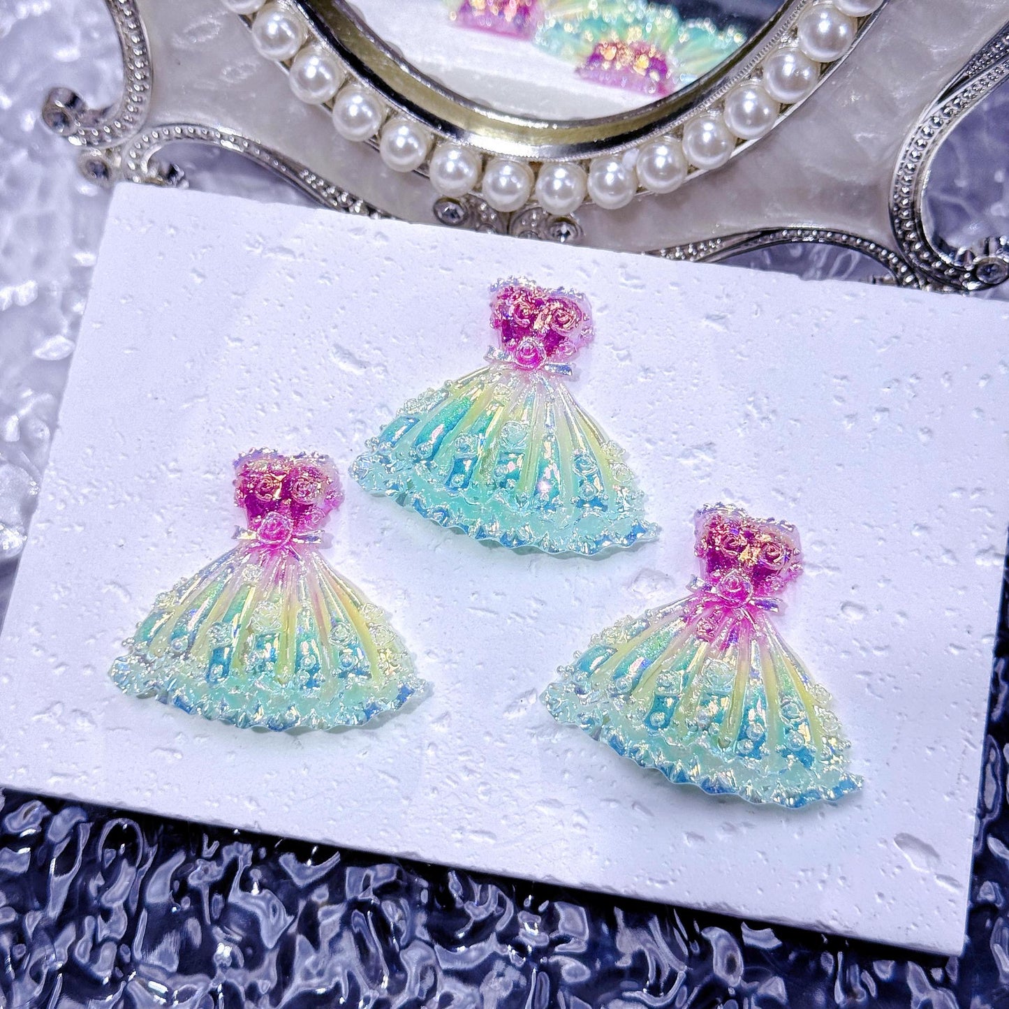CREATIVE-Bling Luminous Dress 46*43 mm 10 pcs