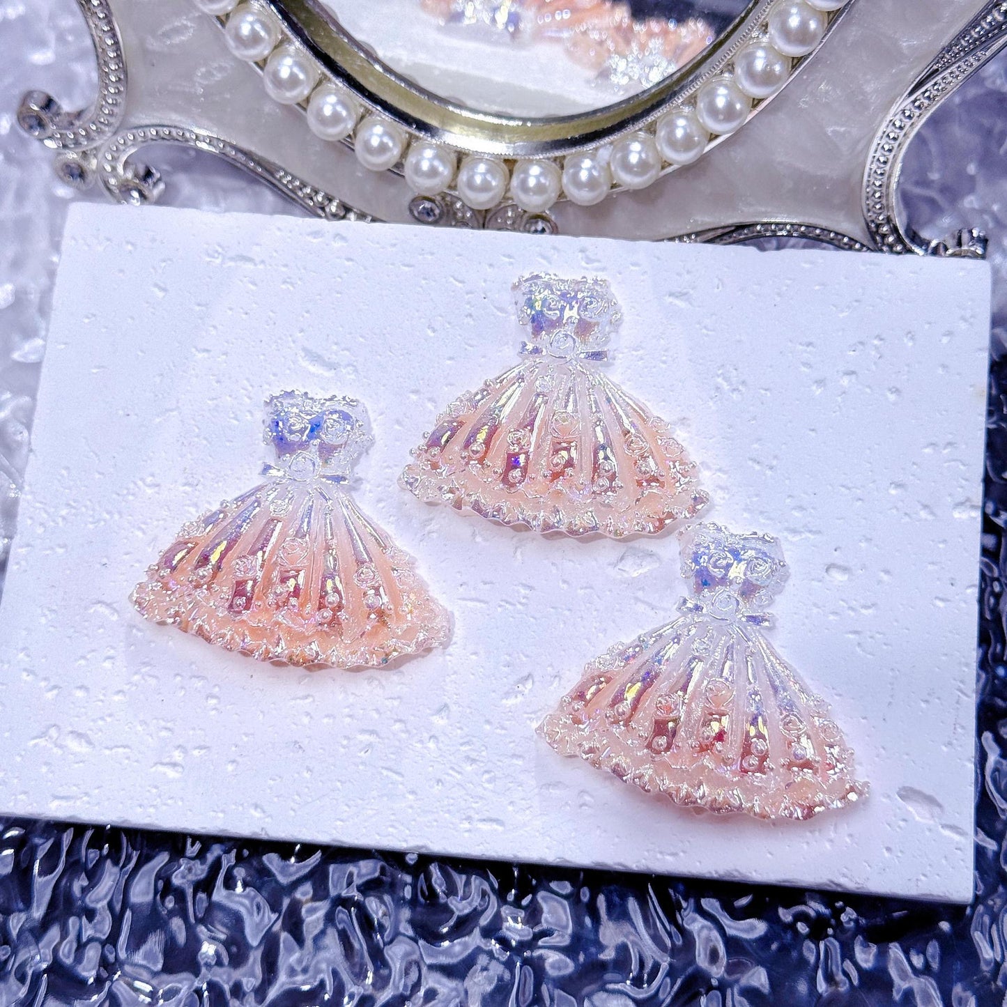CREATIVE-Bling Luminous Dress 46*43 mm 10 pcs