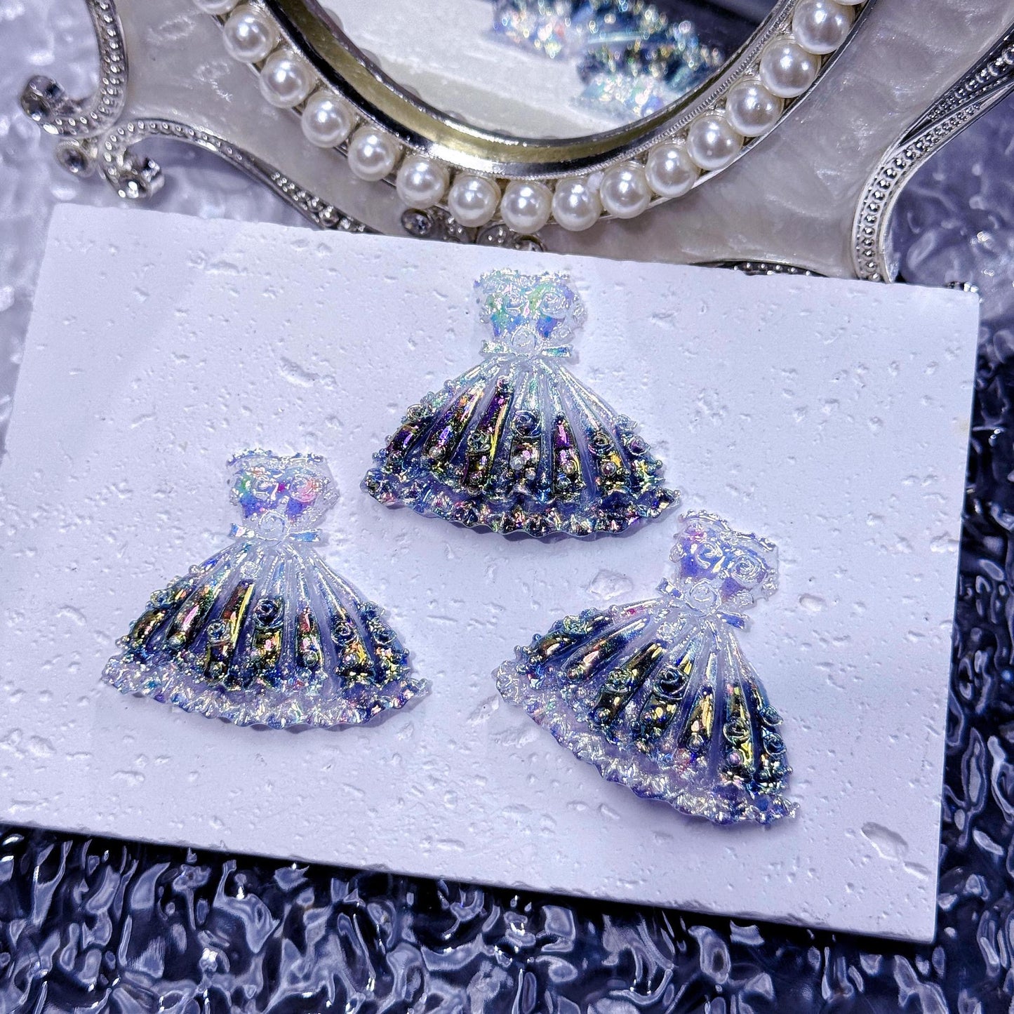 CREATIVE-Bling Luminous Dress 46*43 mm 10 pcs
