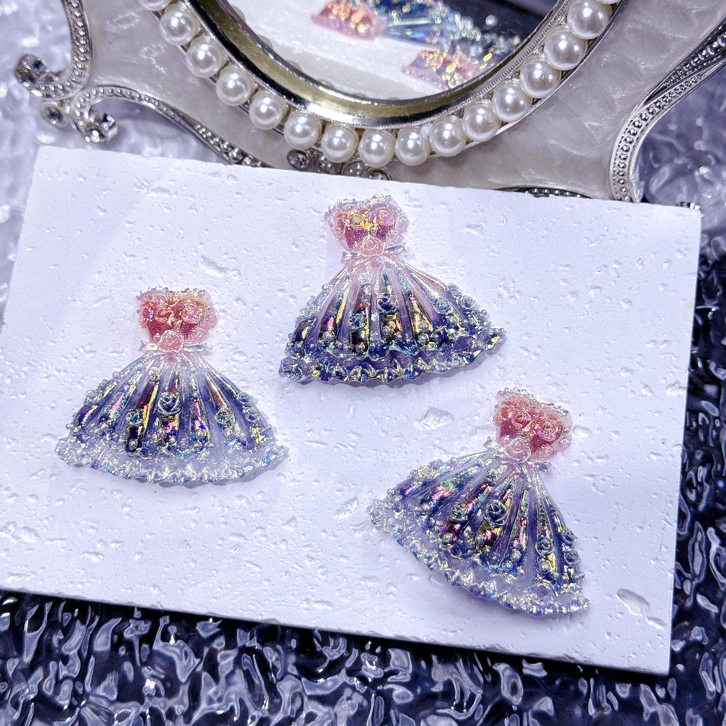 CREATIVE-Bling Luminous Dress 46*43 mm 10 pcs