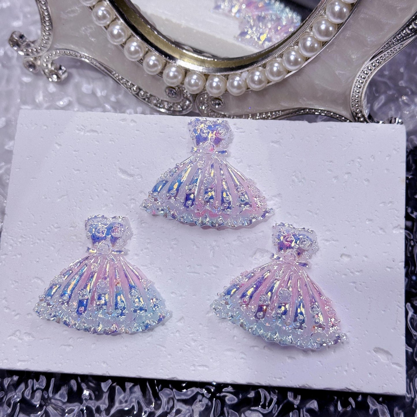 CREATIVE-Bling Luminous Dress 46*43 mm 10 pcs